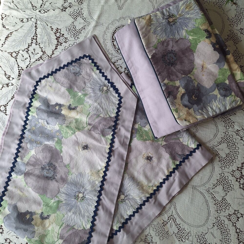 VTG Purple floral Table Runner 86" Decor Cottagecore 90's and 6 placemats fabr